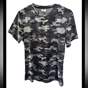 Gymshark Men’s Arrival Shirt Black Grey Camo Performance Athletic Outdoors Sz M